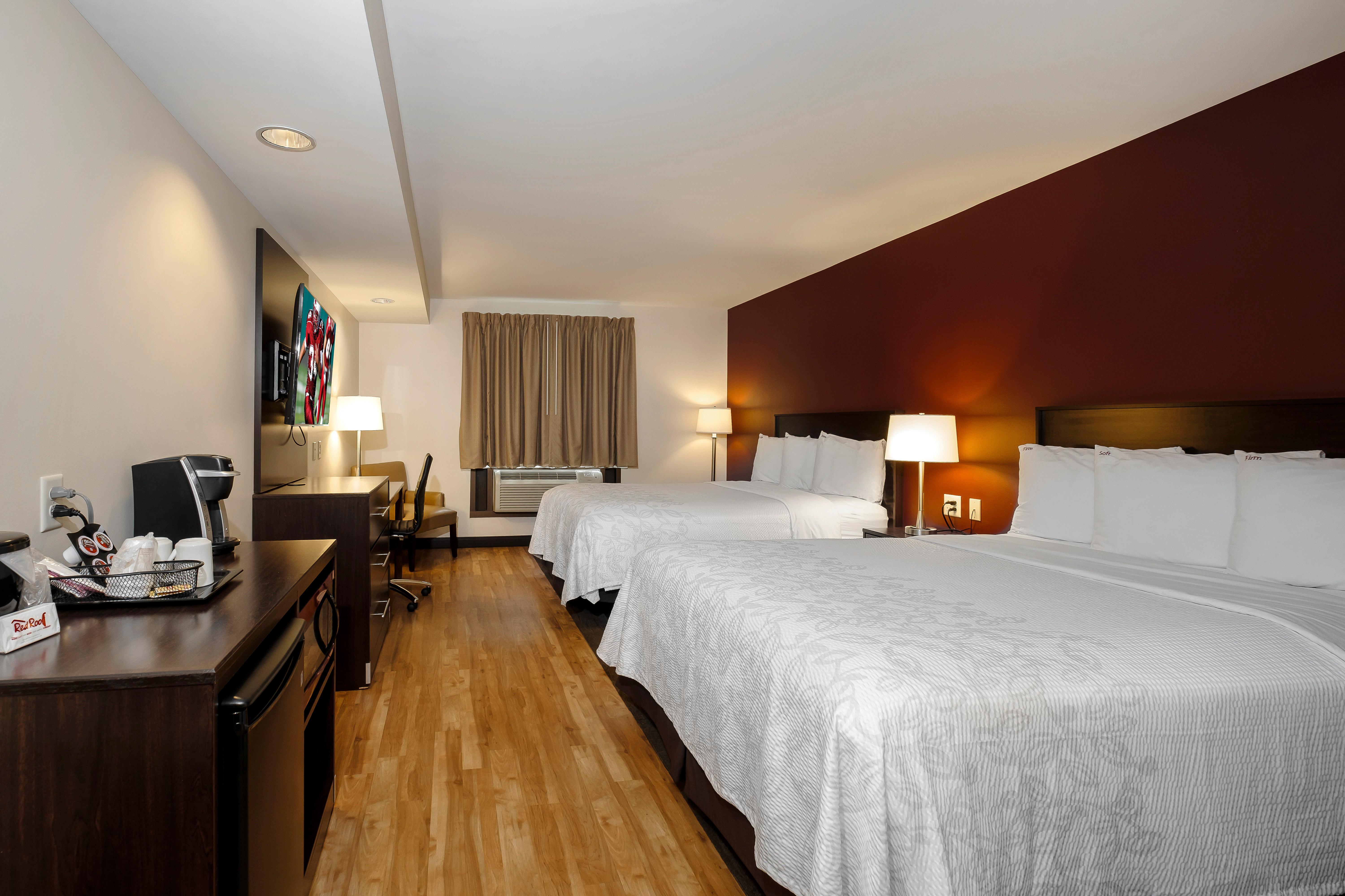 Red Roof Inn Plus+ & Suites Malone Extérieur photo